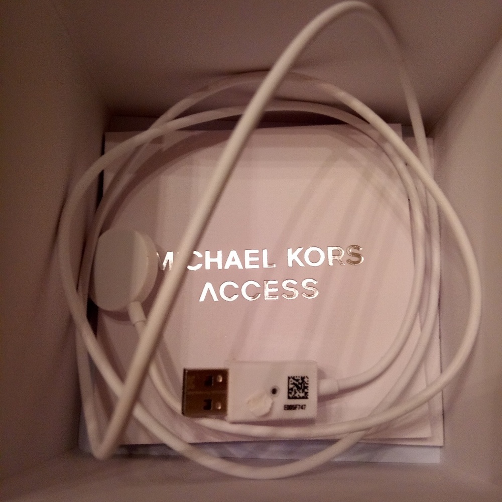 MICHAEL KORS SMART WATCH